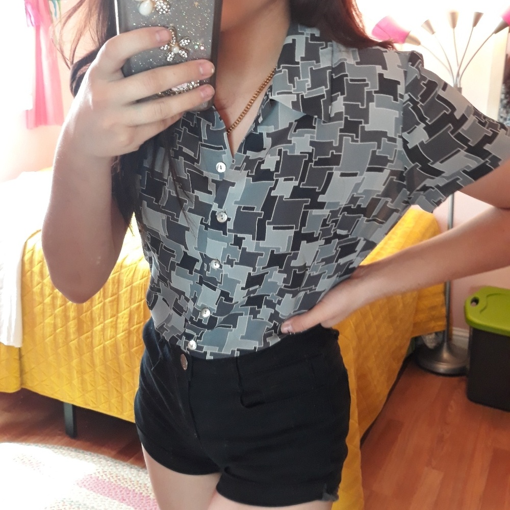 Pops Top // Button Up S - Picture 4 of 5